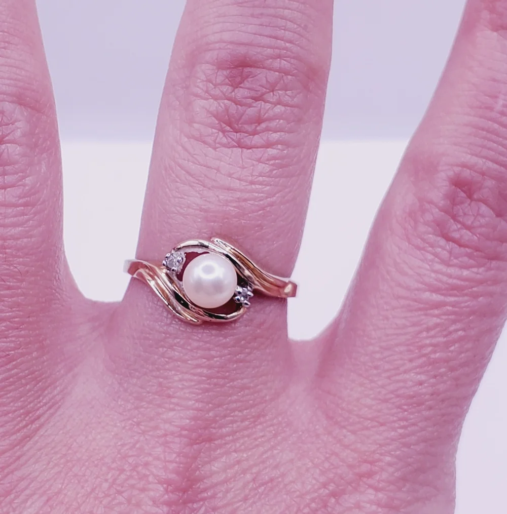 10k Pearl Ring